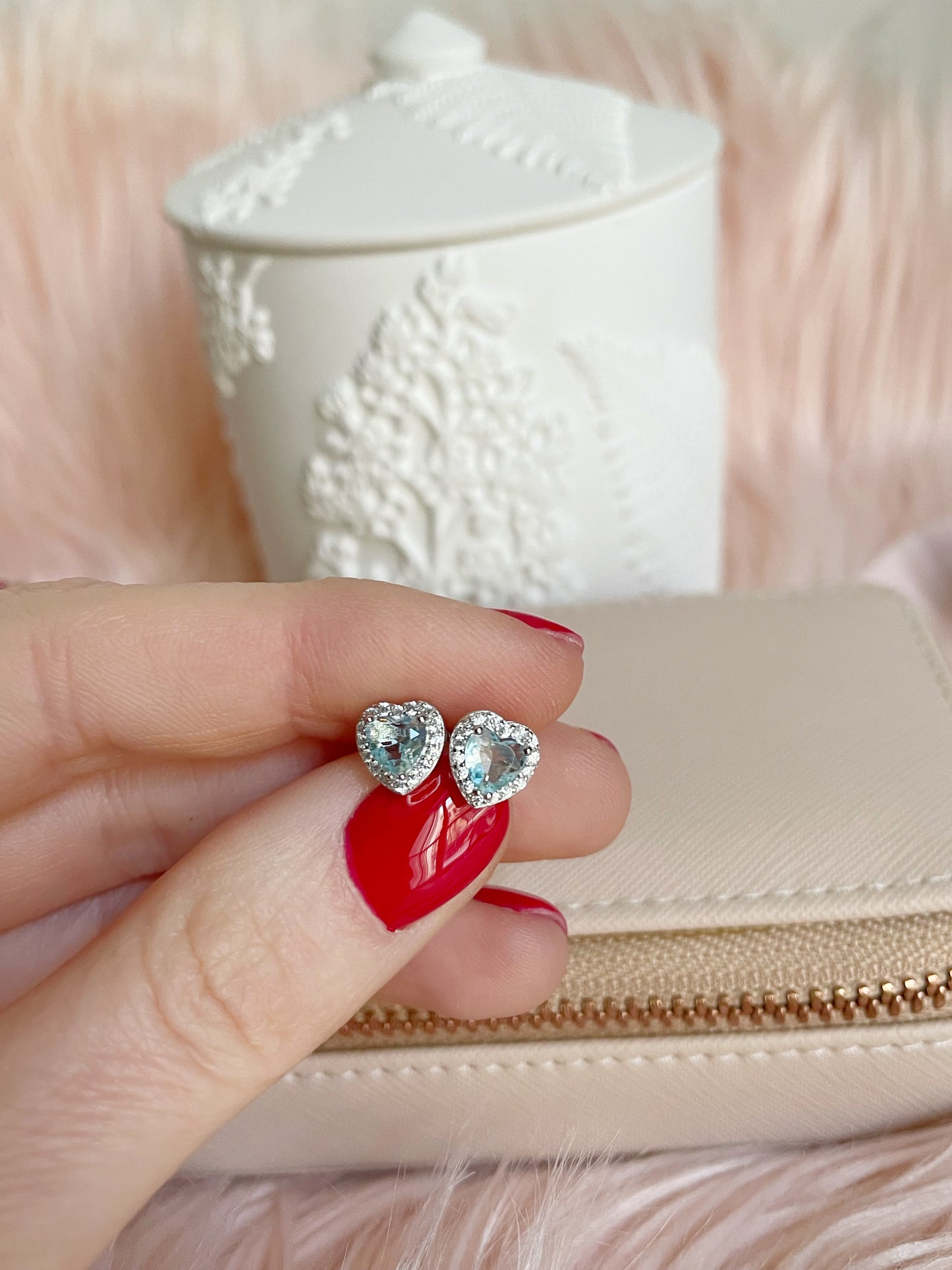 Orecchini cuore con zirconi