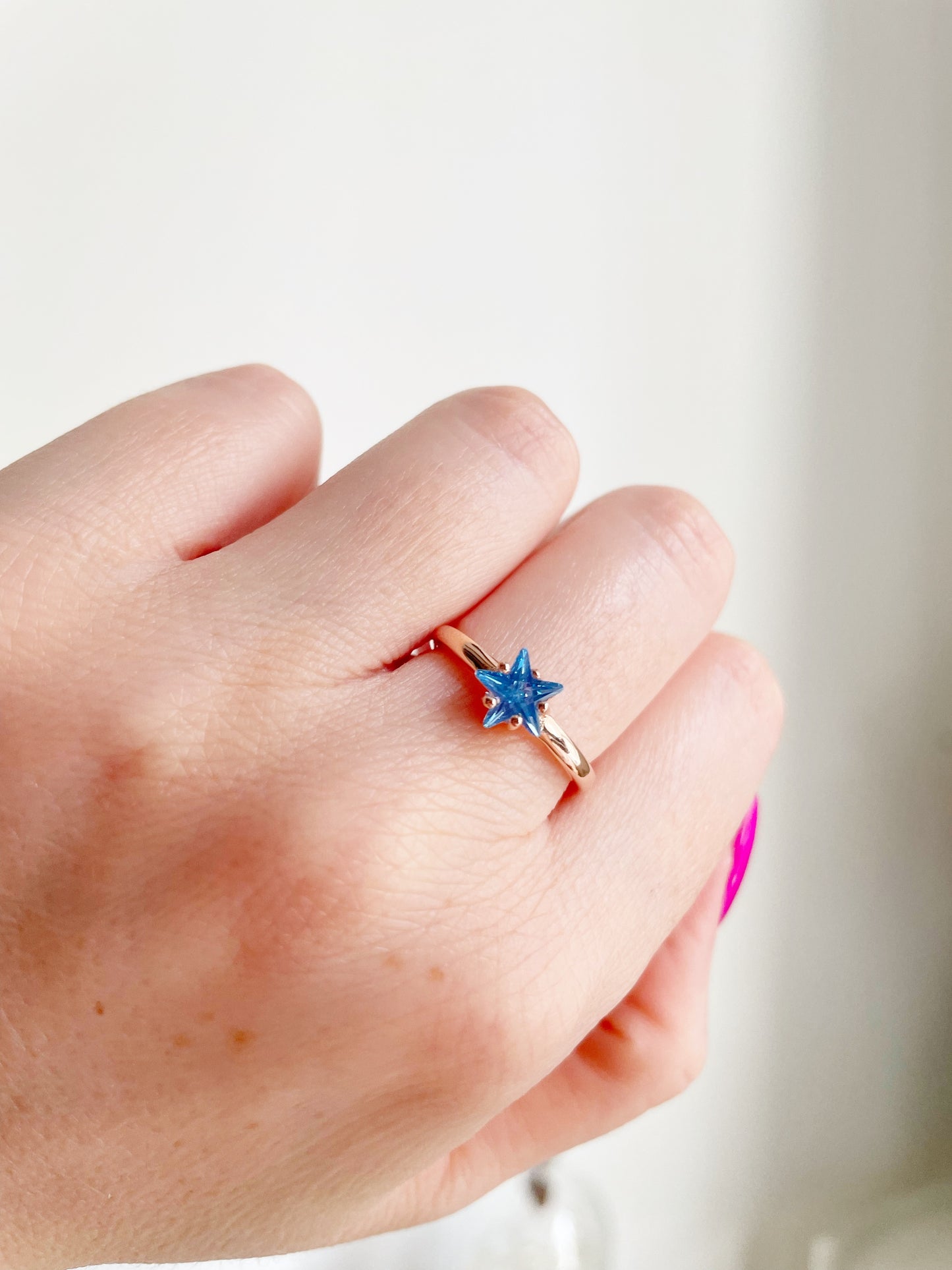Anello stella zircone