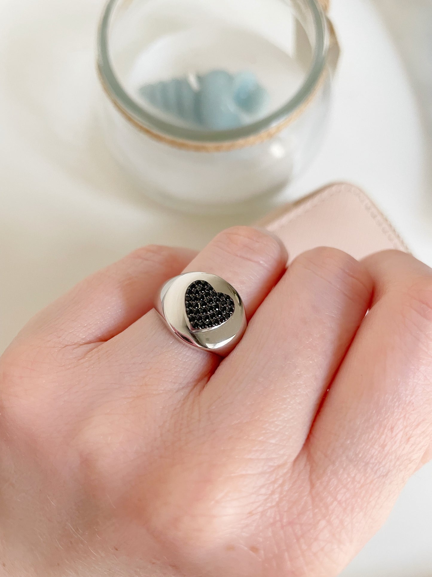 Anello chevalier con cuore